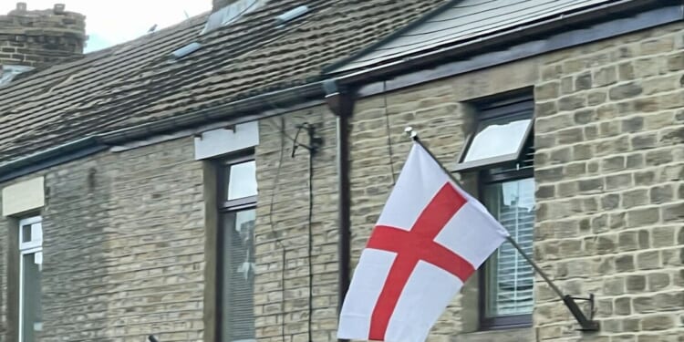 St George's Day LIVE: When is St George's Day 2026 as £2,500 flag warning issued | UK | News