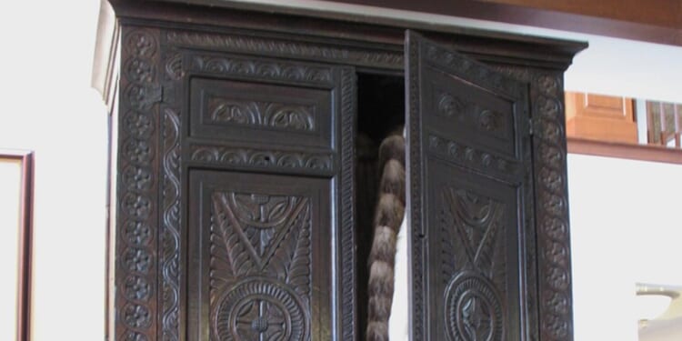 Tale of C. S. Lewis’s Vanishing Cabinet