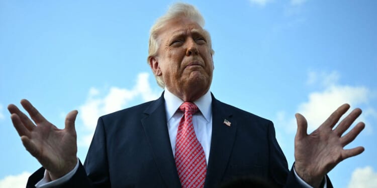 Trump, Hegseth Urge UK to Enter Iran Conflict, Secure Oil Trade