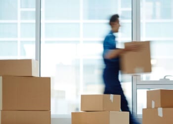 UK parcel company crashes into liquidation - in business since 2002 | UK | News