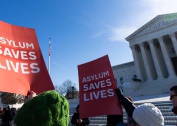 US faith leaders hold migrant-policy vigil outside Supreme Court