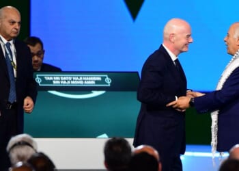FIFA president fails in remarkable attempt to get Israel and Palestine chiefs to shake hands