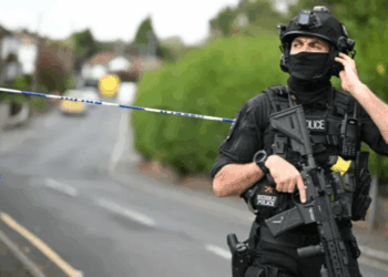 Ex Royal Marines drafted in to defend synagogues and Jewish schools