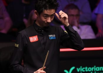 Steve Davis and Stephen Hendry stunned by 'unforgivable' mistake in World Snooker Championship final