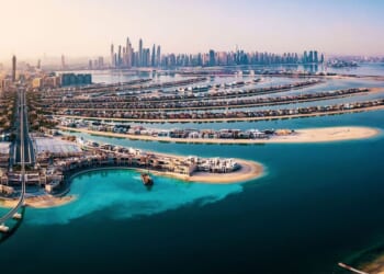 Crisis in Dubai - 'losing £500m a day' as tourists abandon city | World | News