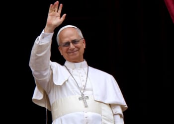 Pope Leo waving
