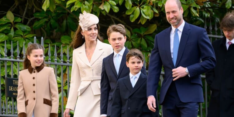 Prince William and Princess Kate’s praised for parenting style | Royal | News