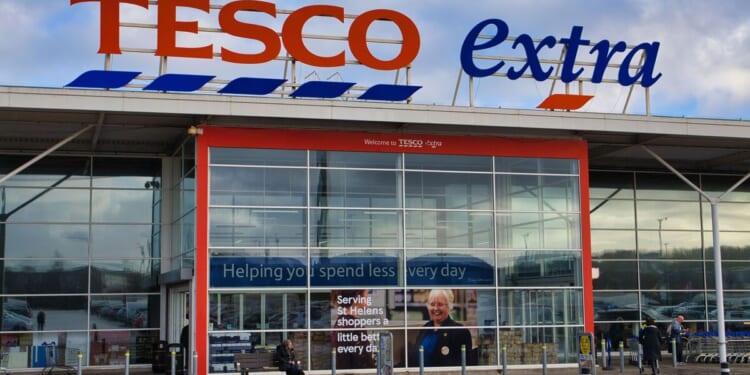 Tesco thieves banned from all stores after stealing £4.6k worth of items | UK | News