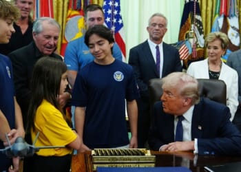 Trump Signs the 'Presidential Fitness Test,' Inspiring Kids to Let Fitness and Freedom Go Hand-in-Hand – RedState