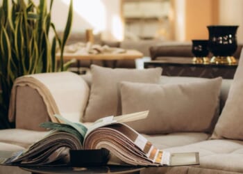 UK furniture giant collapses into administration - family business since 1969 | UK | News